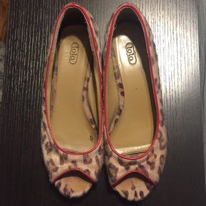 Vintage Pin Up Leopard Flats Red Trim Size 7.5